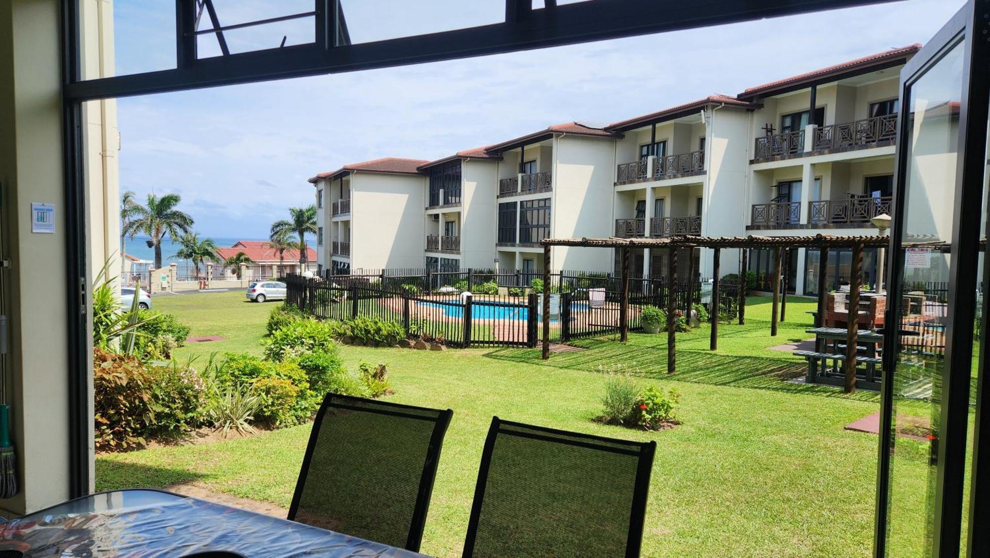 Topanga 17 Uvongo Beach Exterior foto